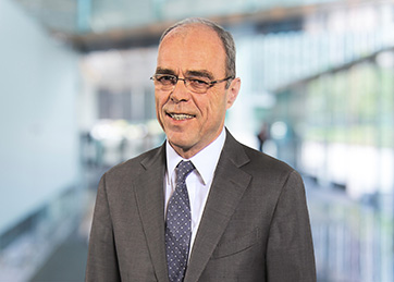 Werner Jacob, Wirtschaftsprüfer, Steuerberater, Rechtsanwalt, Manager
