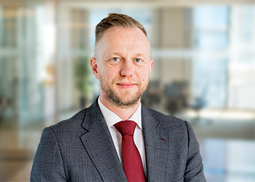 Lars Buschmeier, Senior Manager, Compliance 