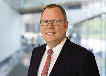 Markus P. Neuhaus, Public Auditor, Certified Tax Consultant, Lawyer, Partner, Financial Services 