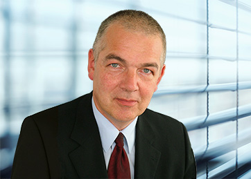 Dr. Norbert Lüdenbach, German Public Auditor, Certified Tax Advisor, Partner, Technical Accounting Center of Excellence